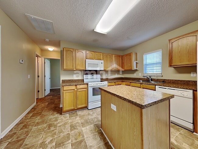 Building Photo - 5006 Athol St