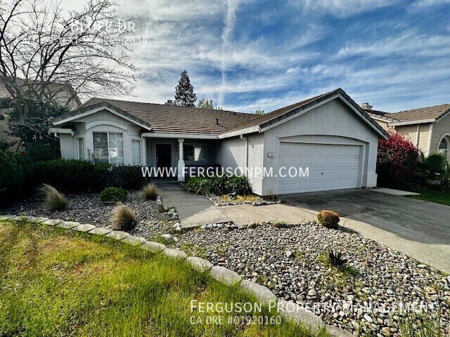 Foto del edificio - 1243 S Bluff Dr