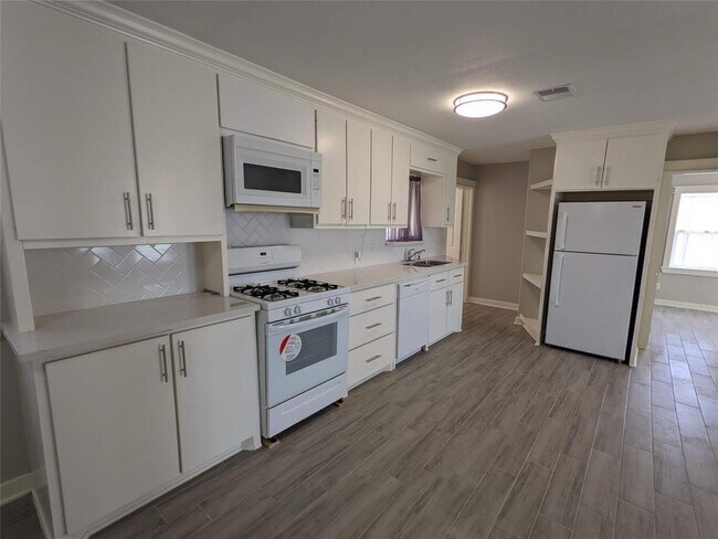 Foto del edificio - 383 County Rd 227
