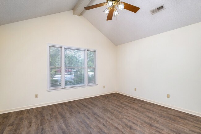 Foto del edificio - 1074 Arnaud St