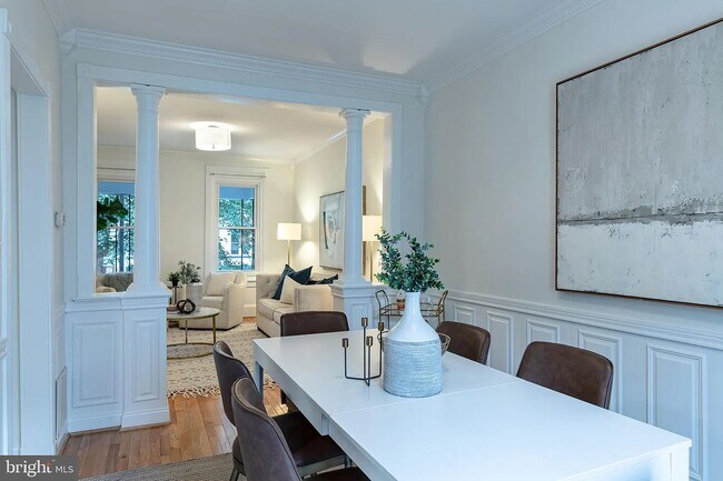 Foto del edificio - 1016 10th St NE