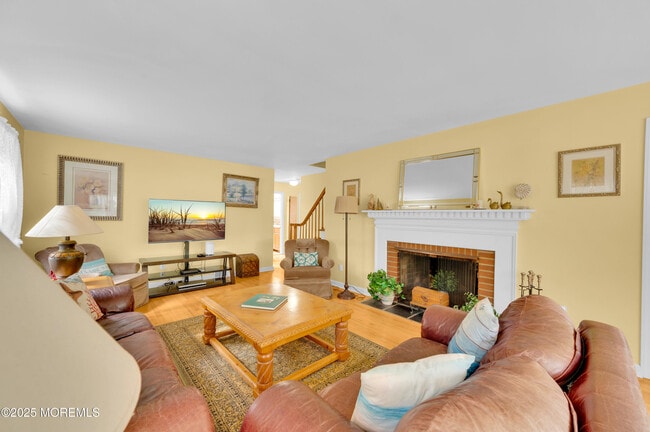 Building Photo - 2203 3rd Ave