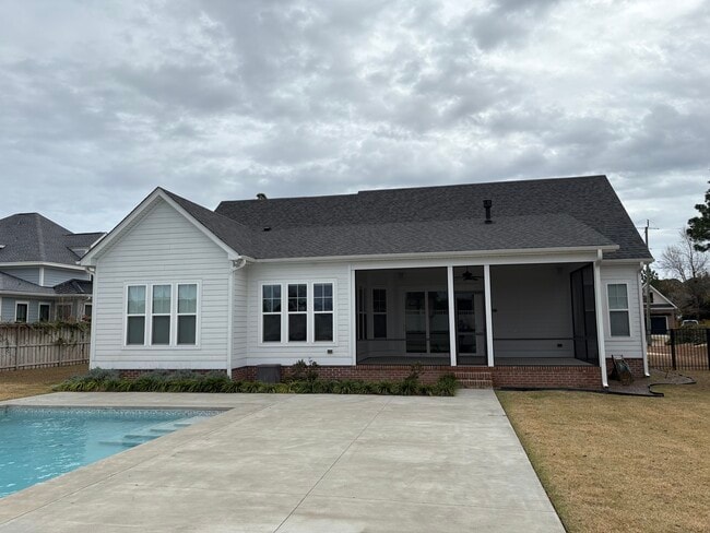 Foto del edificio - 729 Windemere Rd