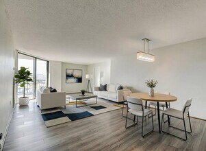 Building Photo - 232 Harmon Cove Tower