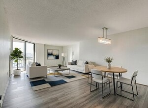 Building Photo - 232 Harmon Cove Tower