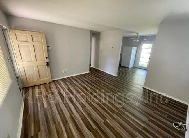 Building Photo - 1301 Grimes Rd