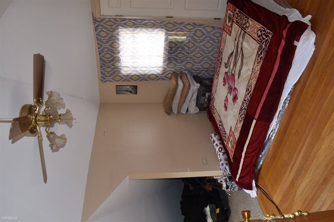 Foto del edificio - 2 br, 1 bath Apartment - 29 College Rd
