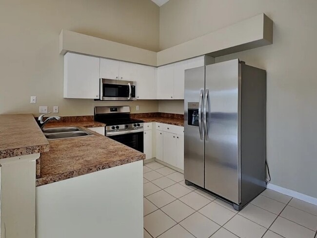 Foto del edificio - 14420 NW 83rd Pl