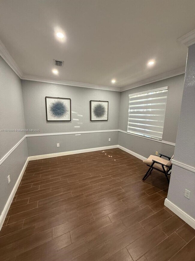 Foto del edificio - 7353 NW 174th Terrace