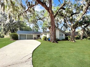 Building Photo - 490 Strathy Hall Dr