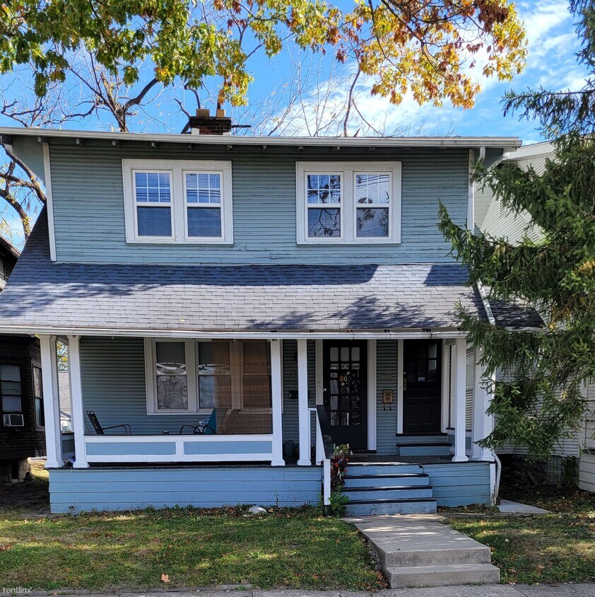 Primary Photo - 2 br, 1 bath Duplex - 2592 Indianola Ave G...