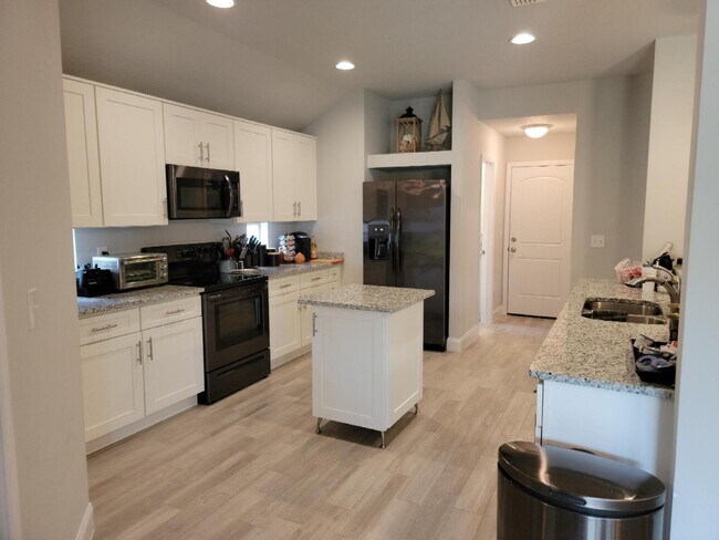 Building Photo - 4728 Chanson Crossing