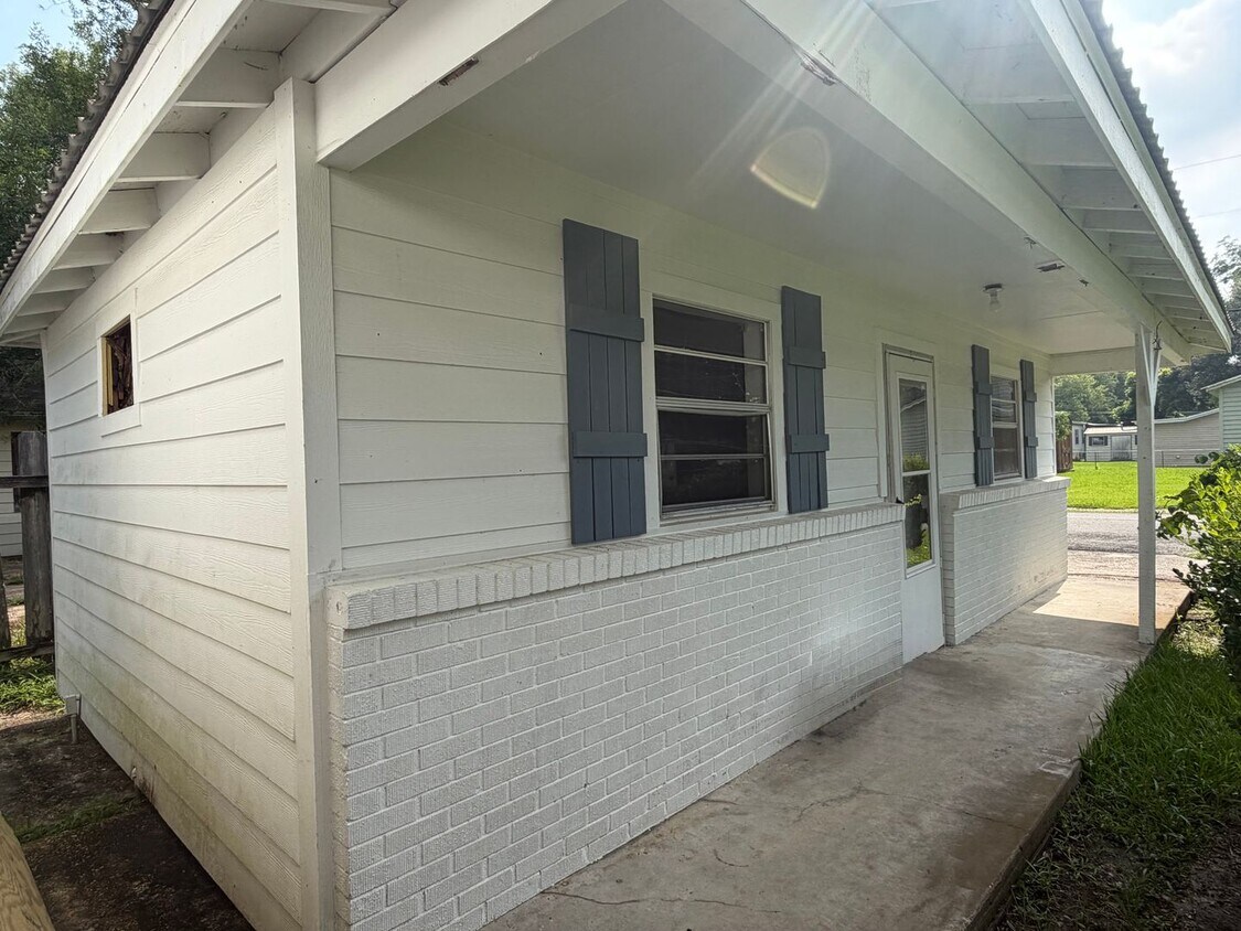 Foto del edificio - FOR RENT IN DUSON!
