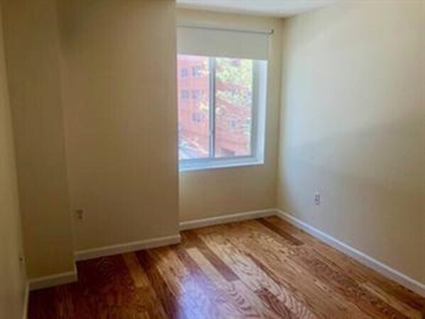 Foto del edificio - 950 Massachusetts Ave