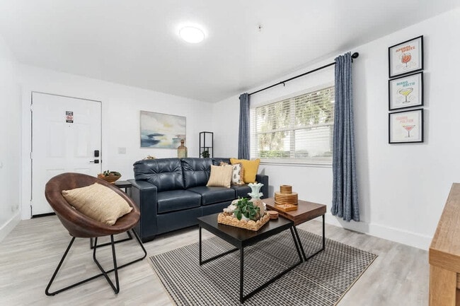 Foto del edificio - 2360 SW Archer Rd