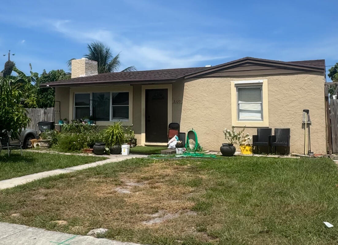 Foto principal - 2320 Cypress Rd