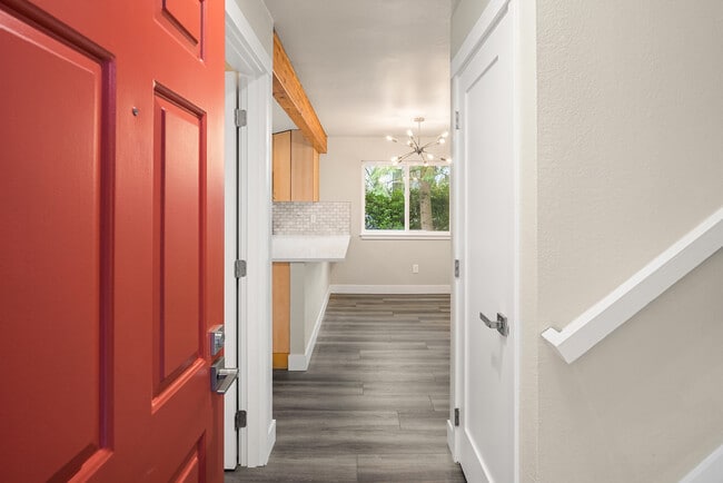 Building Photo - 3005 127th Plz SE