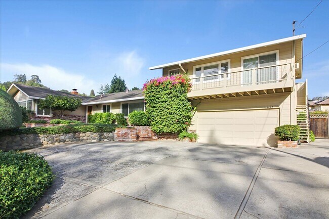 Building Photo - 4 br, 3 bath House - 14445 Springer Avenue
