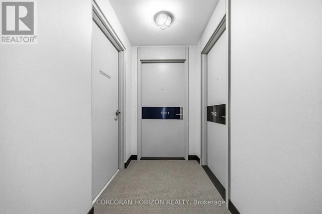 Building Photo - 33 Helendale Ave