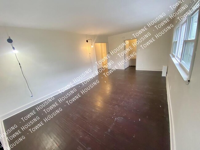 Building Photo - 117 Herkimer St
