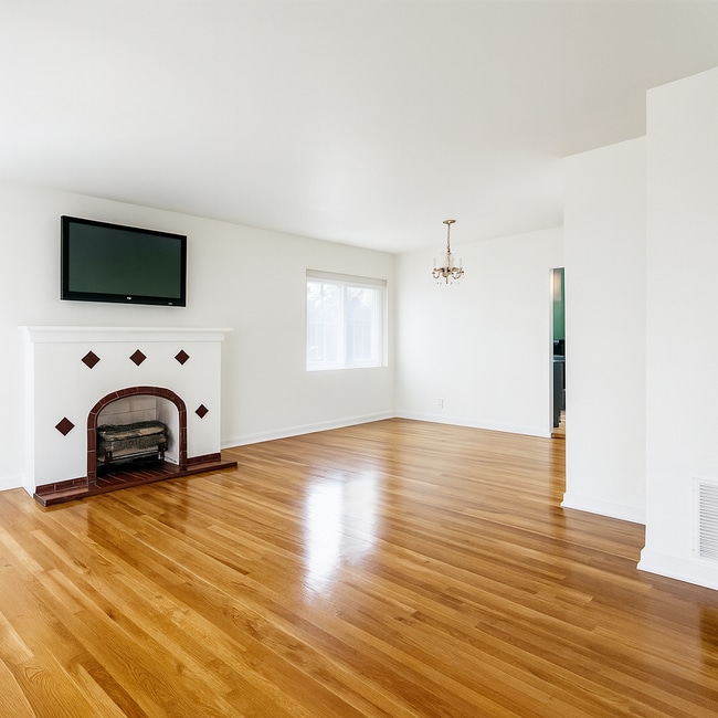 Foto del edificio - 211 N Campbell St