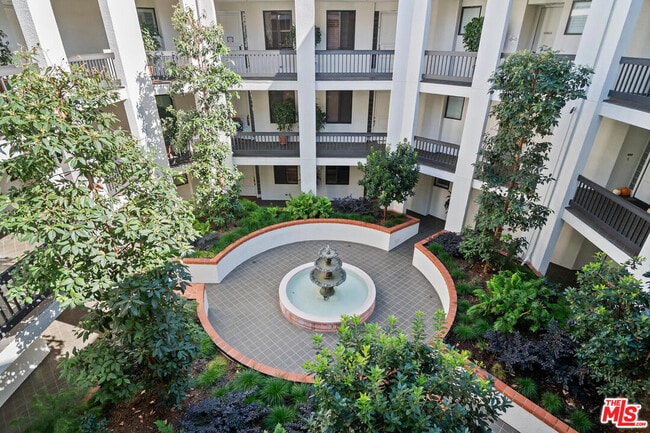 Building Photo - 2131 Century Park Ln