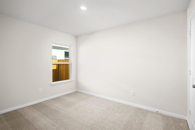 Foto del edificio - 10360 Sweetwater Creek Dr