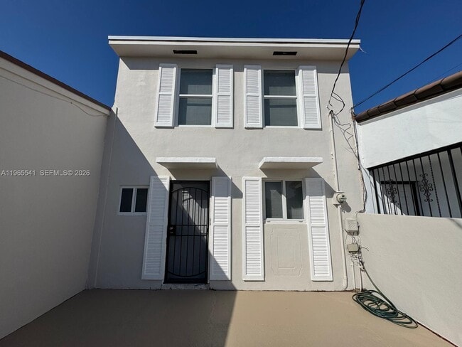 Foto del edificio - 7520 W 15th Ct