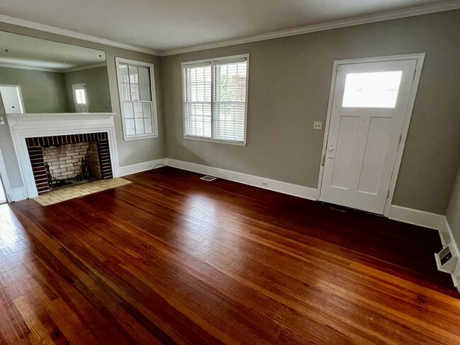 Building Photo - 3800 Overbrook Dr
