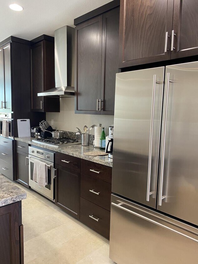 Foto principal - 372 E 28th Ave