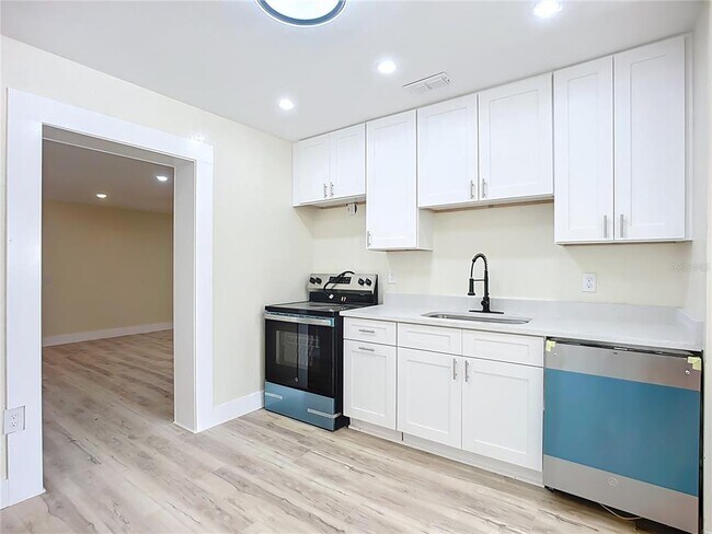 Foto del edificio - 4513 W Gray St