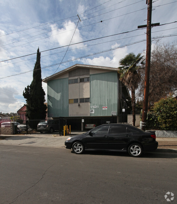 Building Photo - 1121-1125 N Westmoreland Ave