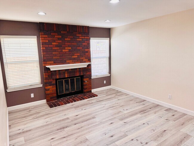 Foto del edificio - 19645 Eagle Ridge Ln