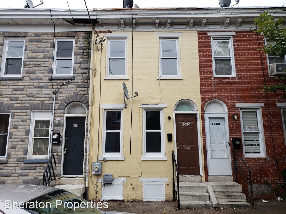 Primary Photo - 3 br, 1 bath House - 1010 N. Pine St.