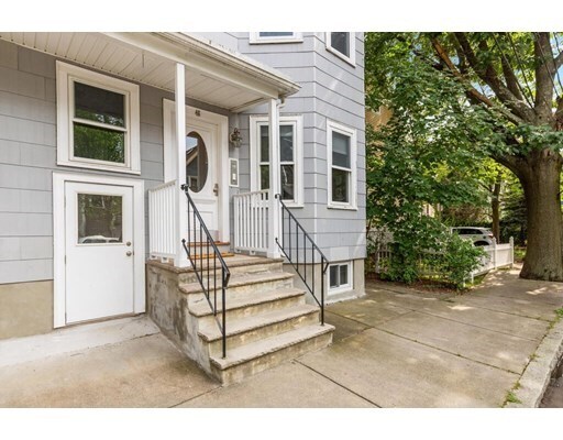 Primary Photo - 46 Elmwood St