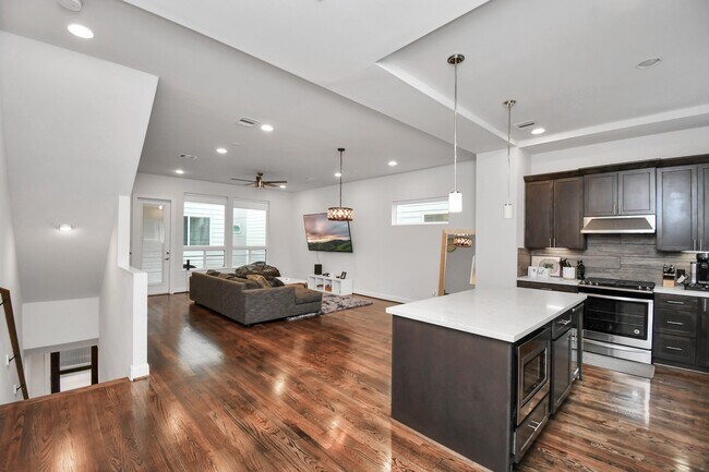 Foto del edificio - 326 Eado Park Cir