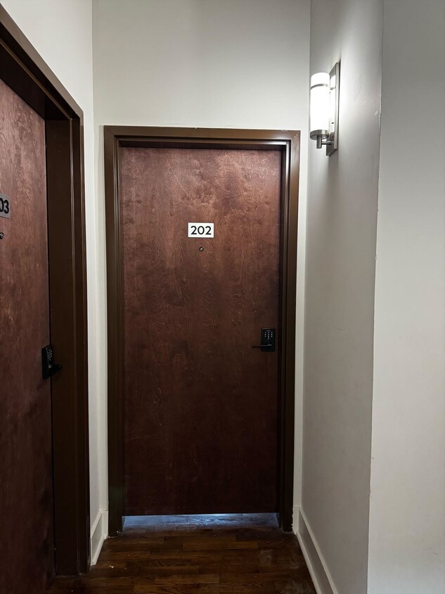 Foto principal - 1201 N Central St