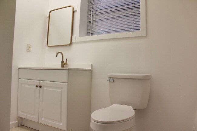 Baño - 28 Brown Hollow Ln