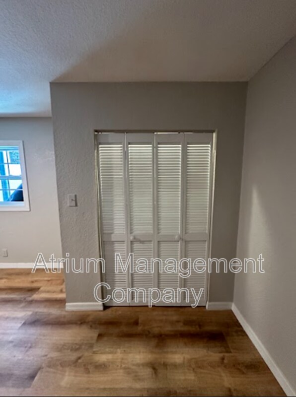 Foto del edificio - 6712 Harper St