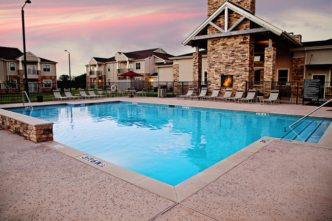 Building Photo - Central Park at Winstar Village Apartments