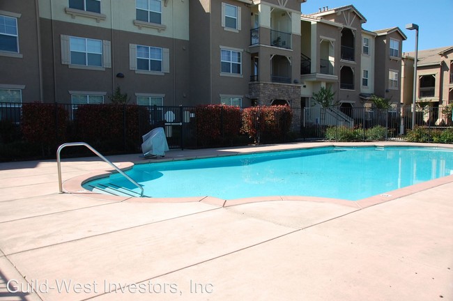 Building Photo - 1181 Whitney Ranch Pkwy