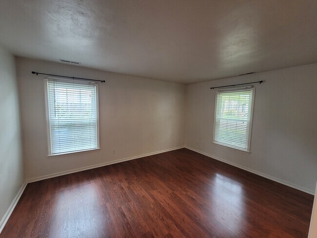 Foto del edificio - 4205 Derby Wharf Dr