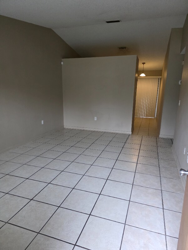 Foto del edificio - 1711 Ridgewood Ln
