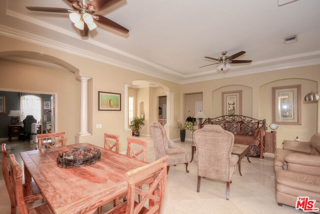 Building Photo - 74080 Claridge Pl