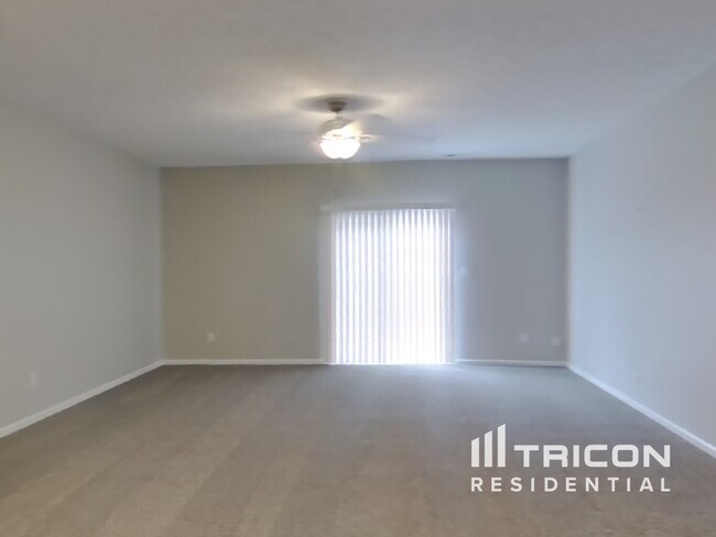Building Photo - 485 Thunderwood Dr