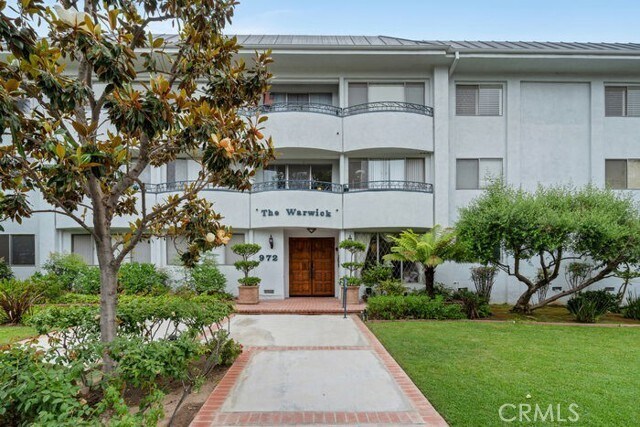 Foto principal - 972 E California Blvd