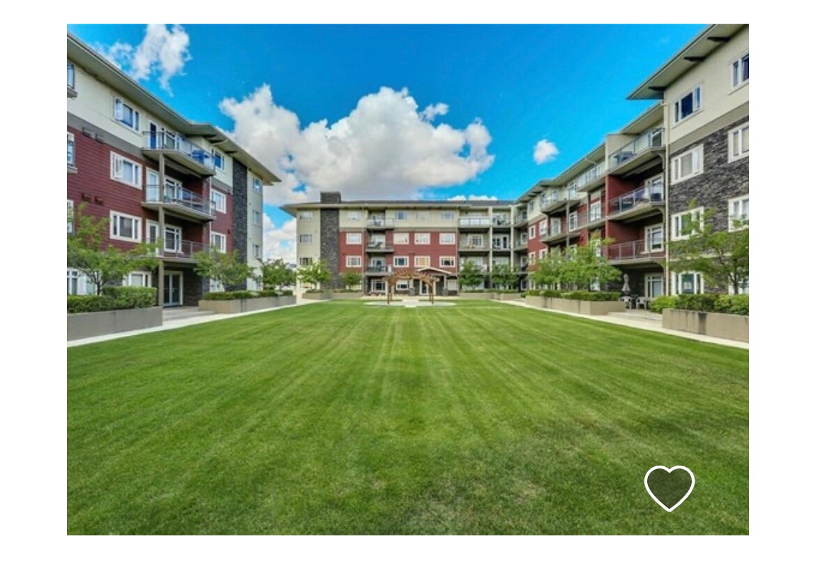 Photo du bâtiment - 23 Millrise Dr SW