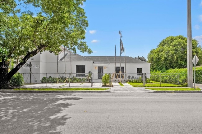Building Photo - 4746 NW 10th Ave