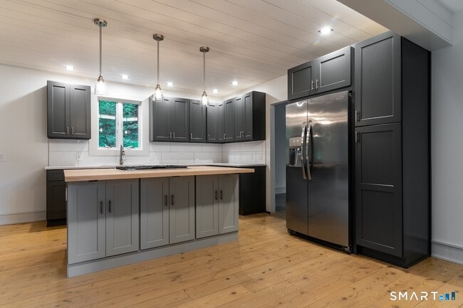 Foto del edificio - 62 Railroad St