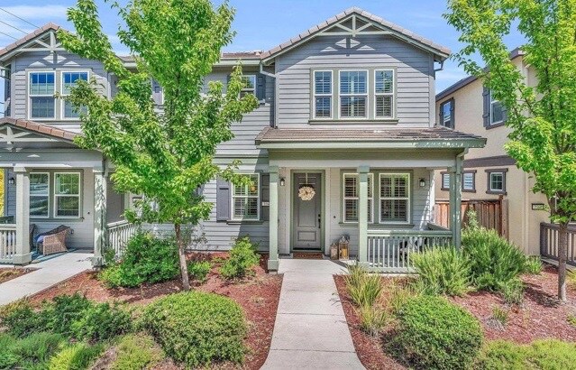 Foto principal - 104 Chives Way